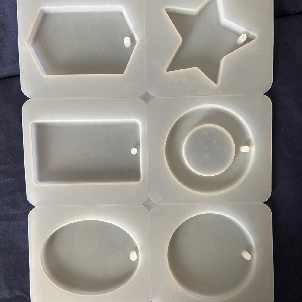 GUC resin key chain mold